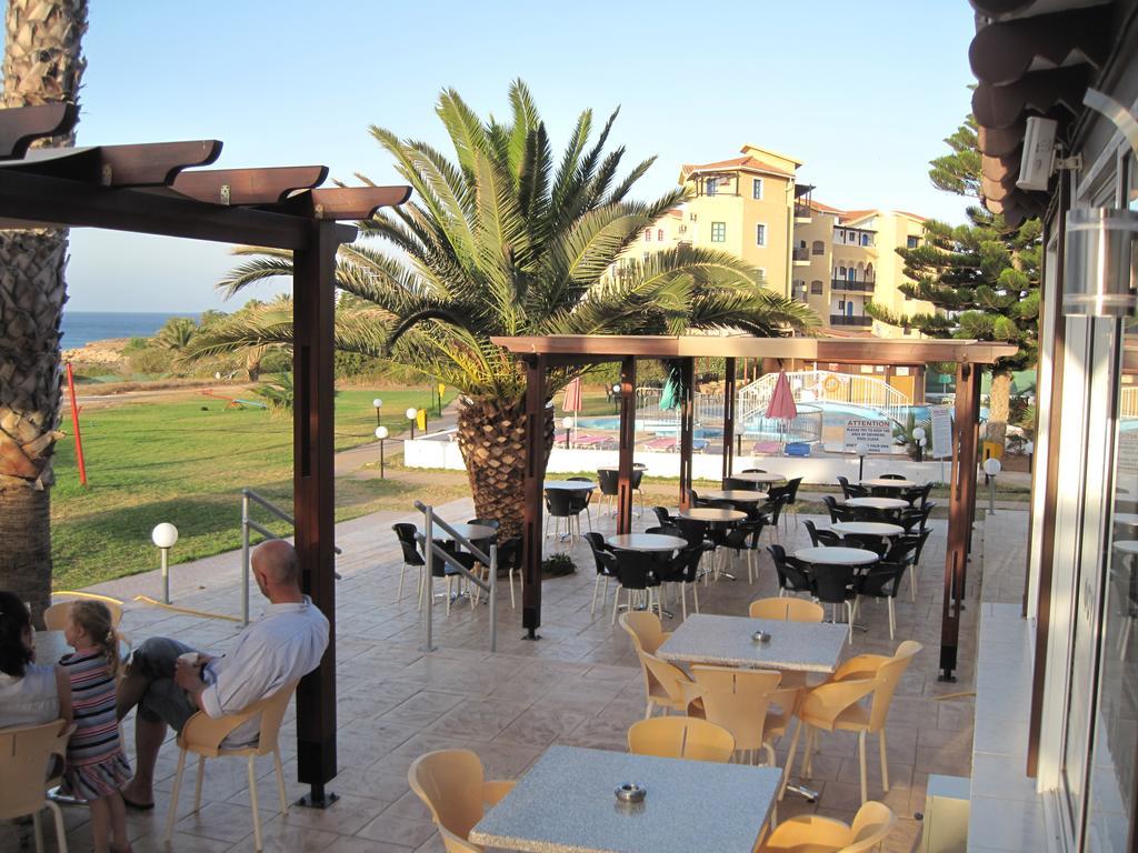 Astreas Beach Hotel Apartments Protaras Esterno foto