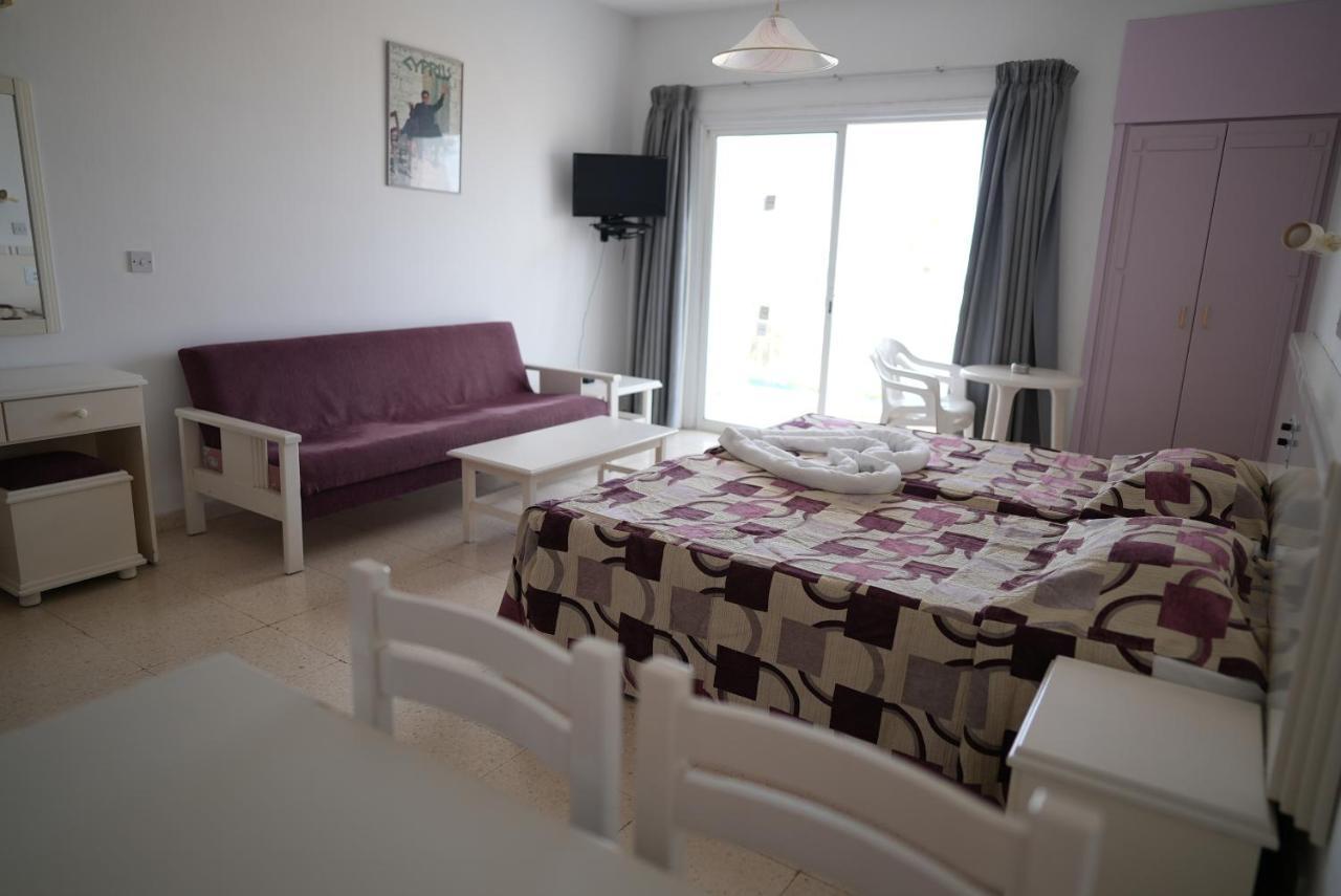 Astreas Beach Hotel Apartments Protaras Esterno foto