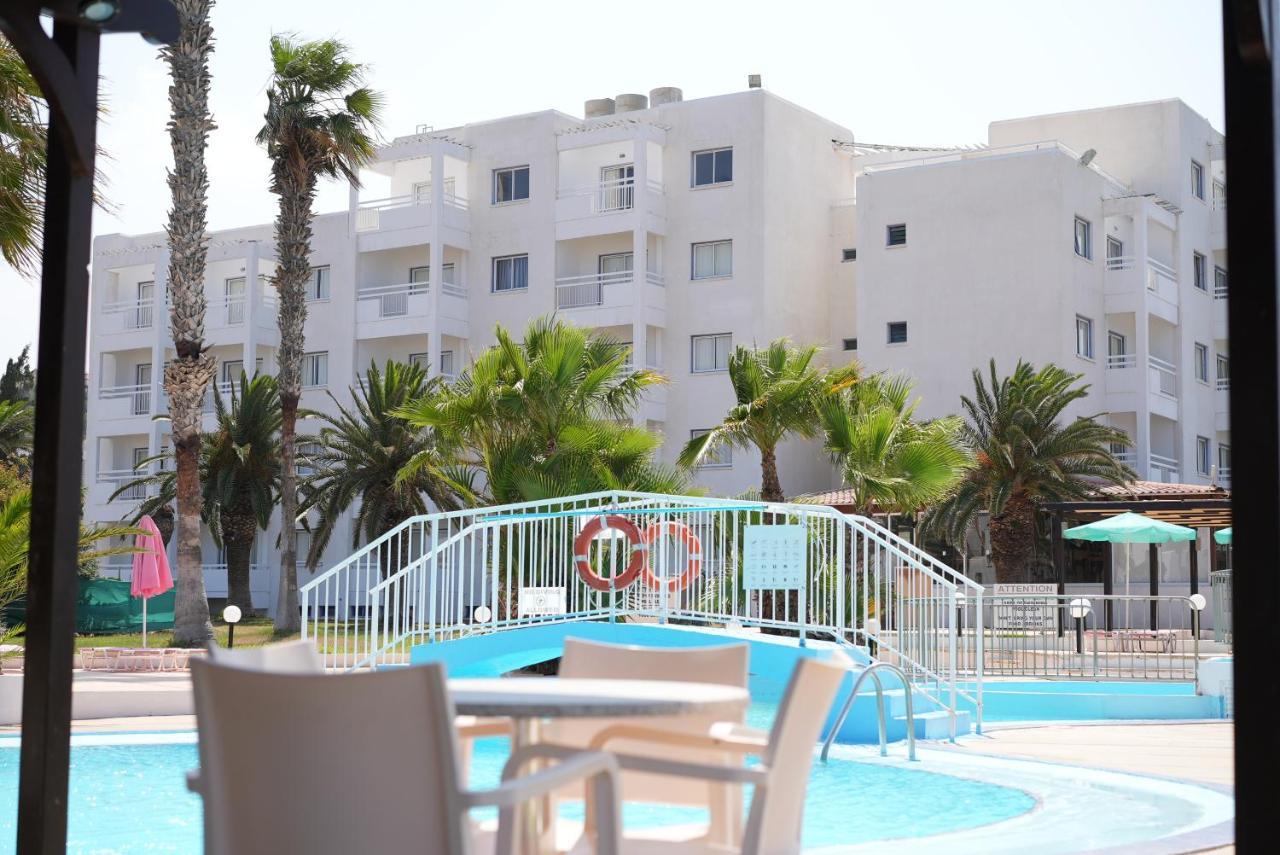 Astreas Beach Hotel Apartments Protaras Esterno foto