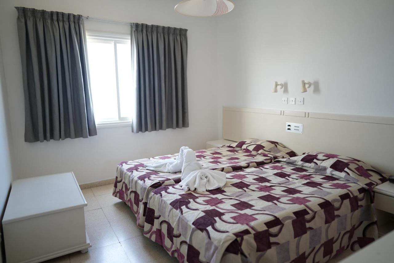 Astreas Beach Hotel Apartments Protaras Esterno foto